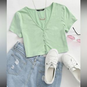 SHEIN Fitted Crop Top